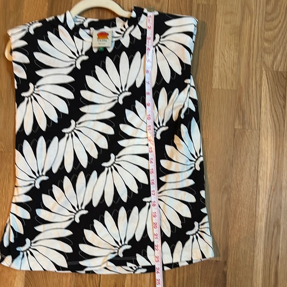 FARM Rio Black and White sleeveless top XS - Picture 7 of 7